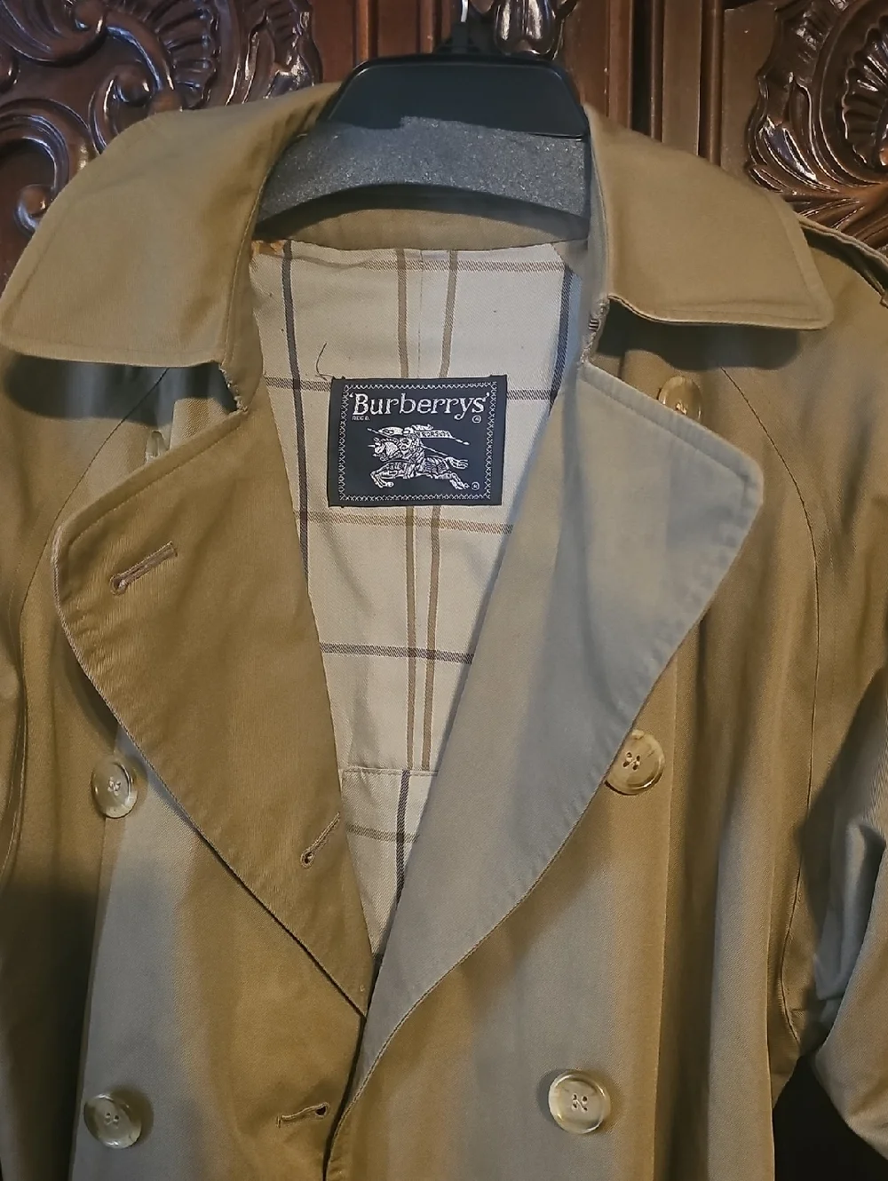 Burberry Classic Double-Breasted Trench Coat in Khaki Vintage Beauty Fits Size 6 - Picture 2 of 6